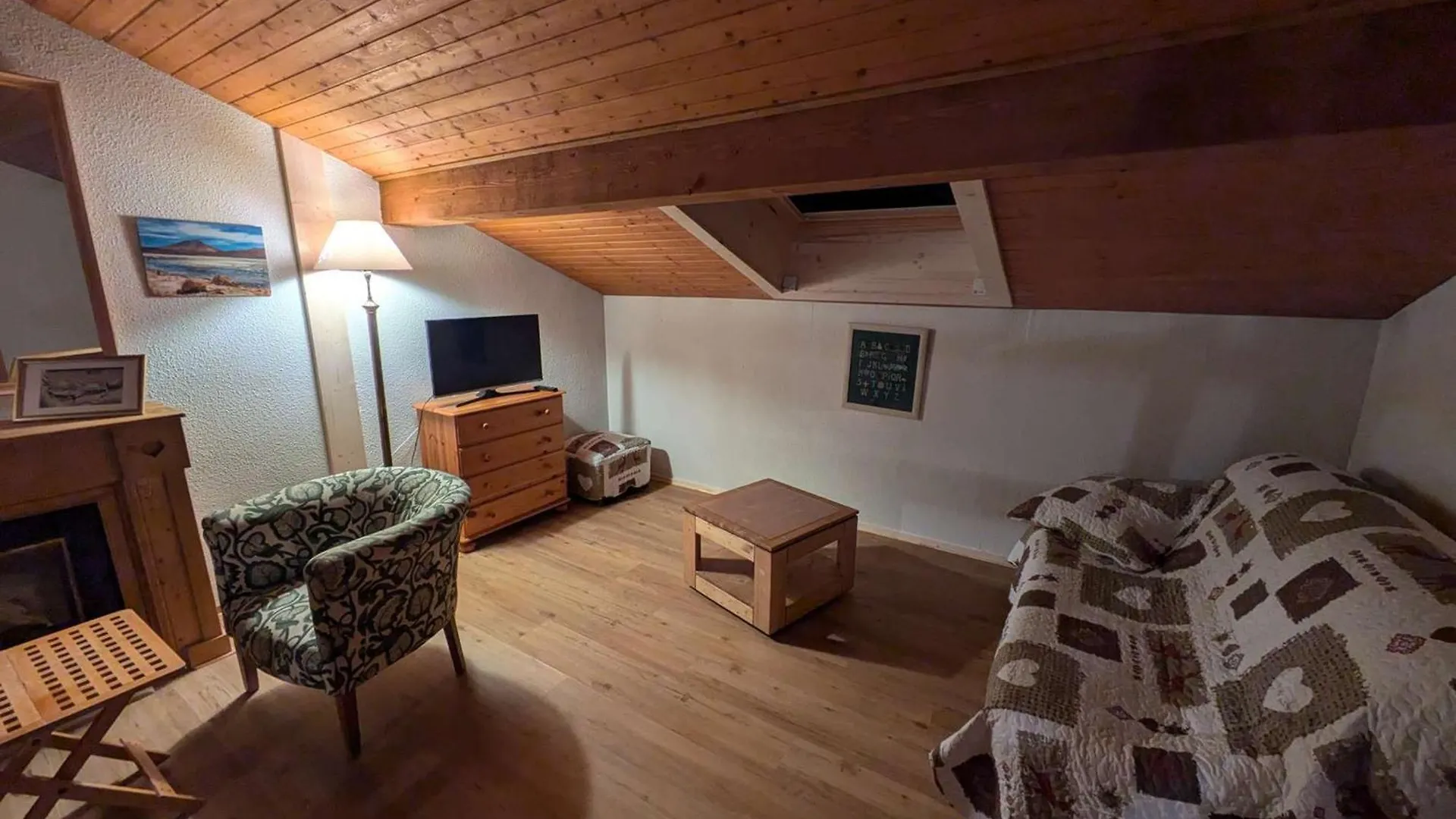 Apartment Charmant Triplex 6 Pers. A 50M Des Pistes A Areches-Beaufort - Fr-1-342-135